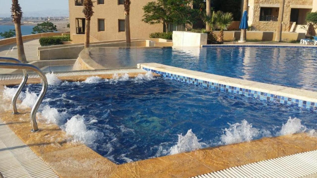 Comfy Stays Sea View Apartments At Deadsea Samarah Resort Sweimeh Exterior foto